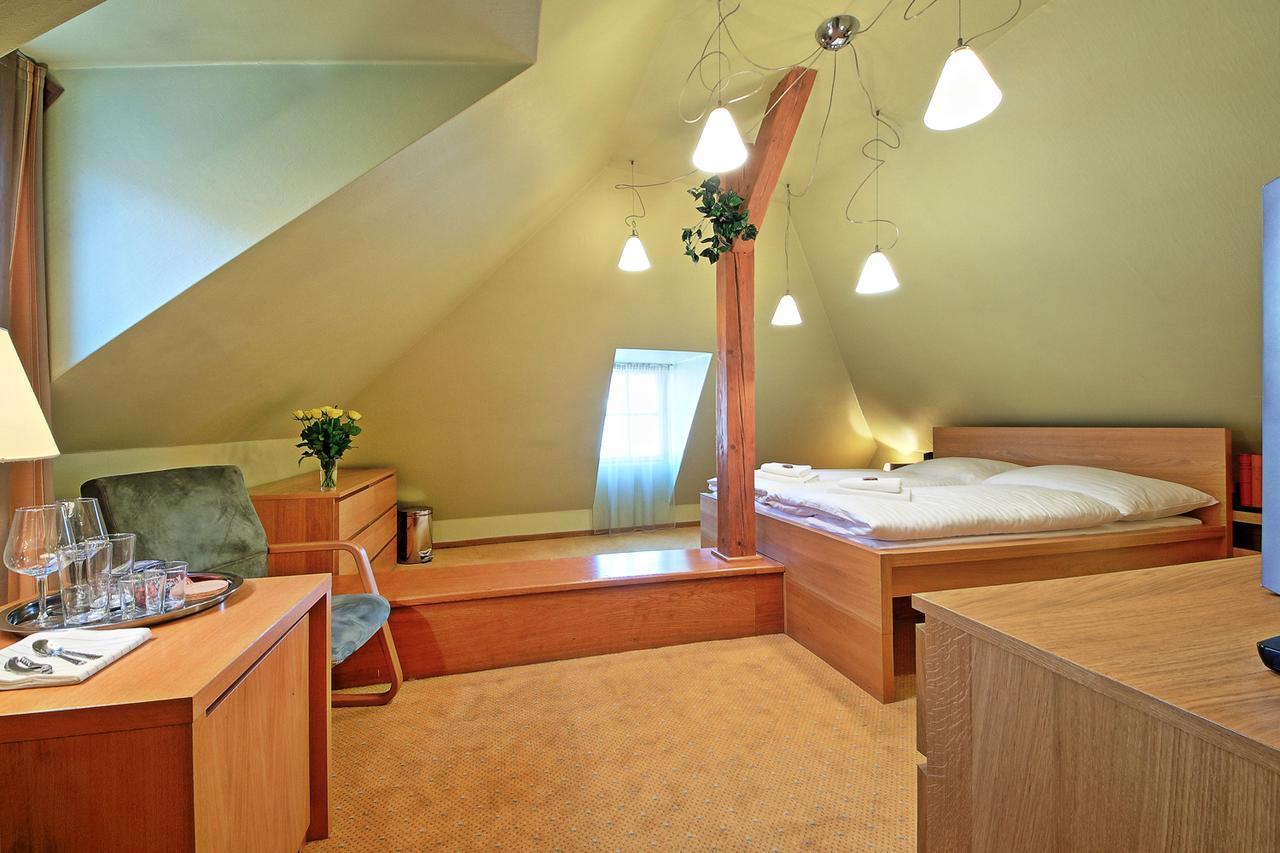 Tyn Courtyard Guestrooms 4* Praga